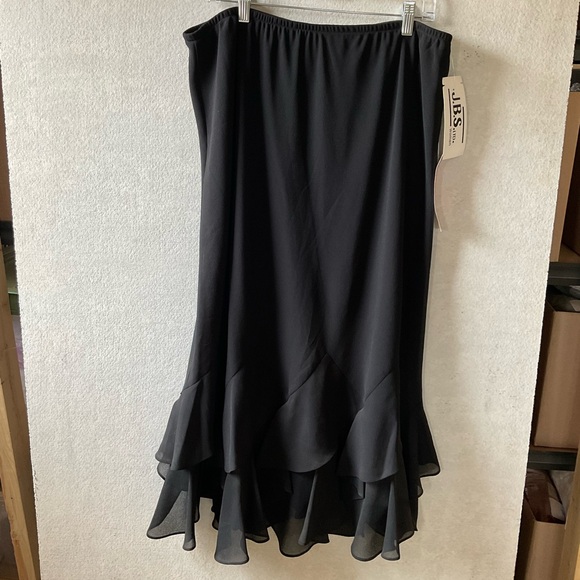 Robe Noire Fluide J.B.S Ltd - Taille 12/M, Longueur Mi-mollet, Pour Occasion Cocktail